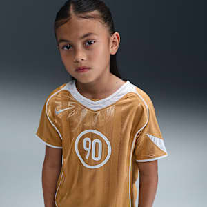 Nike Total90 Older Kids' Dri-FIT Football Shirt. Nike IL
